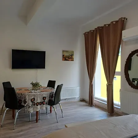 Apartment Arti *