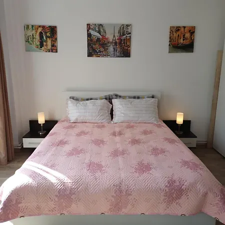 Apartamento Arti Braşov